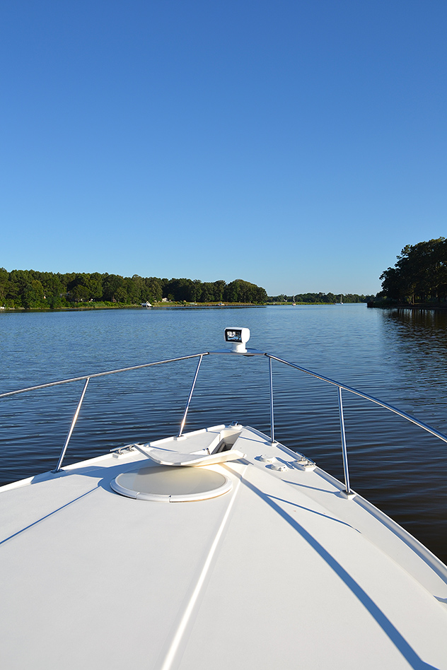 Anchored on the Miles River while enjoying Cuban dinner delights, 05JUL14