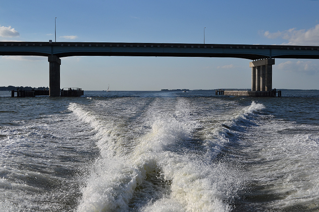 Passing just under the Route-50 bridge into Cambridge, the Christina Rose continued further up the Choptank for dinner, 20SEP14